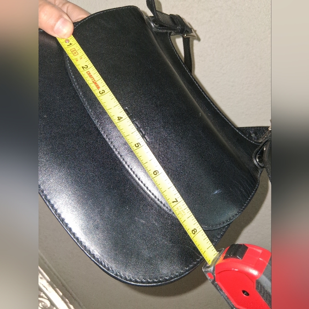 Y2K Guess Black Faux Leather Saddle Bag Purse - Picture 9 of 10